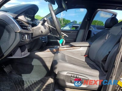Zdjęcie 7 z 13 samochodu: 2017 BMW X5 XDRIVE35I VIN:5UXKR0C34H0V71876 - miniatura