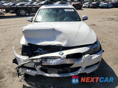 Piąte zdjęcie samochodu w środku: 2018 BMW 330E VIN:WBA8E1C56JA762677 - miniatura