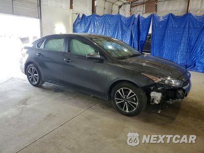 Czwarte zdjęcie samochodu z boku: 2024 KIA FORTE LXS VIN:3KPF24AD1RE829757 - miniatura