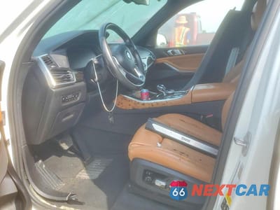 Zdjęcie 7 z 12 samochodu: 2019 BMW X5 XDRIVE50I VIN:5UXJU2C51KLN66700 - miniatura
