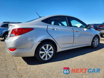Trzecie zdjęcie samochodu z tyłu: 2012 HYUNDAI ACCENT GLS VIN:KMHCU4AEXCU071704 - miniatura