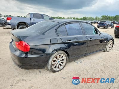 Trzecie zdjęcie samochodu z tyłu: 2011 BMW 328 I VIN:WBAPH7C50BE130838 - miniatura