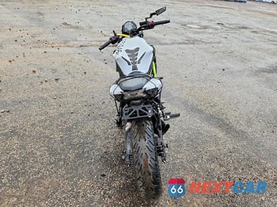 Czwarte zdjęcie samochodu z boku: 2017 KAWASAKI ER650 G VIN:JKAEREG13HDA01183 - miniatura