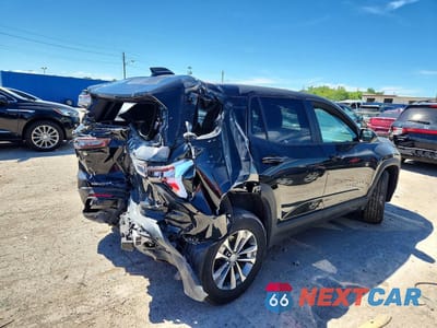 Trzecie zdjęcie samochodu z tyłu: 2026 CHEVROLET EQUINOX LT VIN:3GNAXHEG8TL258687 - miniatura