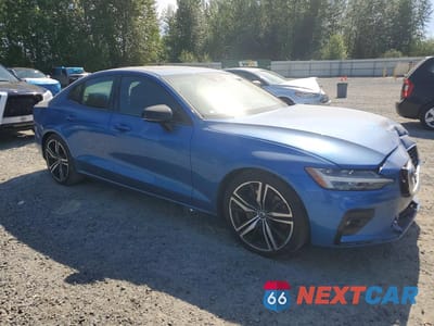 Czwarte zdjęcie samochodu z boku: 2020 VOLVO S60 T6 R-DESIGN VIN:7JRA22TM9LG039367 - miniatura