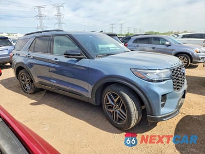 Czwarte zdjęcie samochodu z boku: 2025 FORD EXPLORER ST VIN:1FMWK8GC0SGA22525 - miniatura
