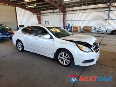 Czwarte zdjęcie samochodu z boku: 2014 SUBARU LEGACY 2.5I PREMIUM VIN:4S3BMCC67E3004065 - miniatura