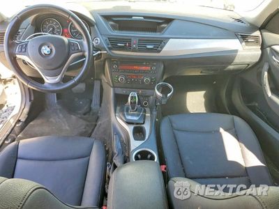 Zdjęcie 8 z 13 samochodu: 2014 BMW X1 XDRIVE28I VIN:WBAVL1C56EVY14512 - miniatura