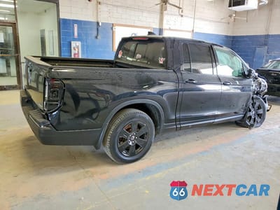 Trzecie zdjęcie samochodu z tyłu: 2019 HONDA RIDGELINE BLACK EDITION VIN:5FPYK3F8XKB043686 - miniatura