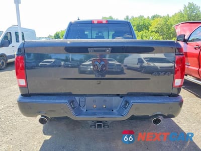 Zdjęcie 6 z 12 samochodu: 2018 RAM 1500 SLT VIN:1C6RR7GT5JS138975 - miniatura