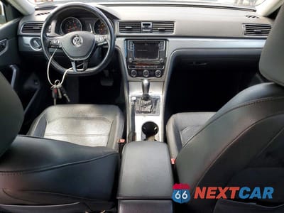 Zdjęcie 8 z 13 samochodu: 2019 VOLKSWAGEN PASSAT WOLFSBURG VIN:1VWLA7A38KC009085 - miniatura