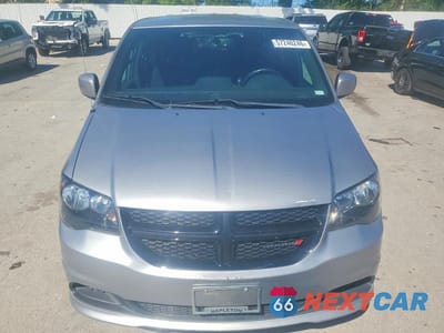 Piąte zdjęcie samochodu w środku: 2015 DODGE GRAND CARAVAN SE VIN:2C4RDGBG0FR669608 - miniatura