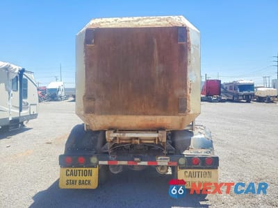 Zdjęcie 6 z 13 samochodu: 2016 FREIGHTLINER M2 106 MEDIUM DUTY VIN:1FVACXDT1GHHB4937 - miniatura
