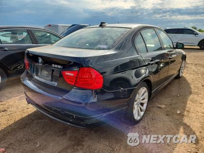 Trzecie zdjęcie samochodu z tyłu: 2011 BMW 328 XI VIN:WBAPK7C54BA975037 - miniatura