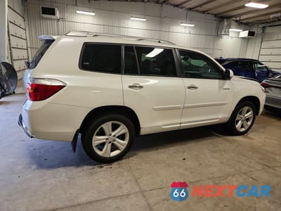 Trzecie zdjęcie samochodu z tyłu: 2010 TOYOTA HIGHLANDER LIMITED VIN:5TDDK3EH6AS022997 - miniatura