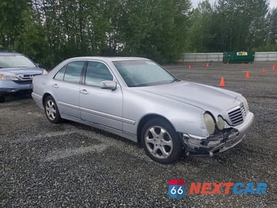 Czwarte zdjęcie samochodu z boku: 2002 MERCEDES-BENZ E 320 VIN:WDBJF65J82B477322 - miniatura