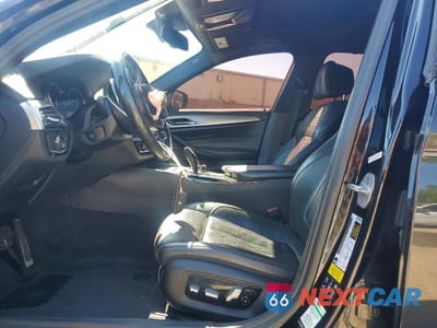 Zdjęcie 7 z 13 samochodu: 2018 BMW M550XI VIN:WBAJB9C59JB036105 - miniatura