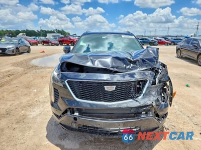 Piąte zdjęcie samochodu w środku: 2019 CADILLAC XT4 SPORT VIN:1GYFZER42KF196701 - miniatura