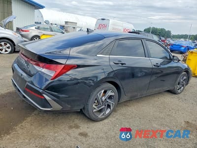 Trzecie zdjęcie samochodu z tyłu: 2025 HYUNDAI ELANTRA SEL CONVENIENCE VIN:KMHLS4DG4SU902048 - miniatura