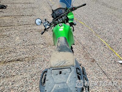Zdjęcie 6 z 8 samochodu: 2015 KAWASAKI KL650 E VIN:JKAKLEE1XFDA82431 - miniatura