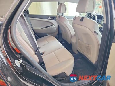 Zdjęcie 11 z 13 samochodu: 2018 HYUNDAI TUCSON SEL VIN:KM8J33A49JU607986 - miniatura