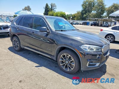 Czwarte zdjęcie samochodu z boku: 2018 BMW X5 XDRIVE35I VIN:5UXKR0C5XJ0X92910 - miniatura