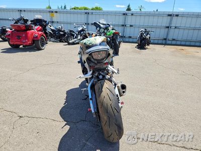 Czwarte zdjęcie samochodu z boku: 2011 HONDA CBR1000 RR VIN:JH2SC5947BK300488 - miniatura