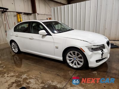 Czwarte zdjęcie samochodu z boku: 2011 BMW 328 XI SULEV VIN:WBAPK5G51BNN31718 - miniatura