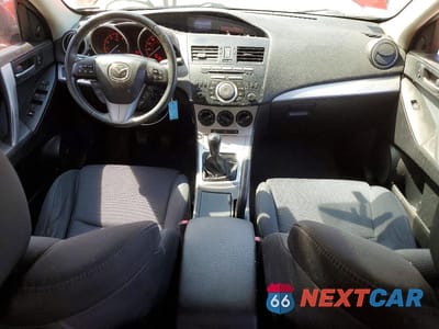 Zdjęcie 8 z 12 samochodu: 2011 MAZDA 3 S VIN:JM1BL1U67B1437334 - miniatura