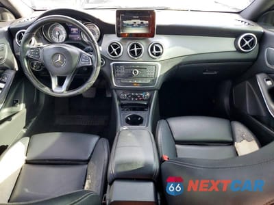 Zdjęcie 8 z 12 samochodu: 2016 MERCEDES-BENZ CLA 250 VIN:WDDSJ4EB8GN331337 - miniatura