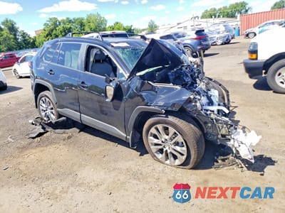 Czwarte zdjęcie samochodu z boku: 2024 TOYOTA RAV4 XLE PREMIUM VIN:2T3A1RFV4RW478925 - miniatura