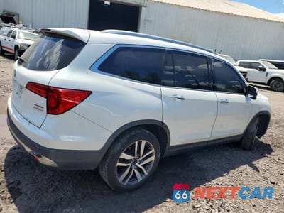 Trzecie zdjęcie samochodu z tyłu: 2017 HONDA PILOT TOURING VIN:5FNYF6H98HB010733 - miniatura