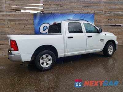 Trzecie zdjęcie samochodu z tyłu: 2023 RAM 1500 CLASSIC SLT VIN:3C6RR7LG0PG661216 - miniatura
