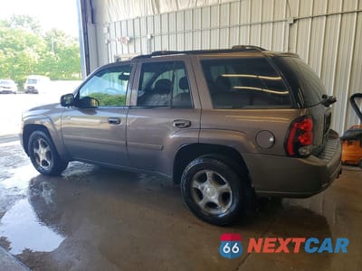 Drugie zdjęcie samochodu z przodu: 2008 CHEVROLET TRAILBLAZER LS VIN:1GNDT13S582222861 - miniatura