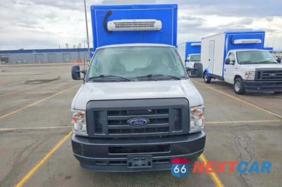 Zdjęcie 12 z 13 samochodu: 2024 FORD ECONOLINE E350 SUPER DUTY CUTAWAY VAN VIN:1FDWE3FN5RDD00733 - miniatura