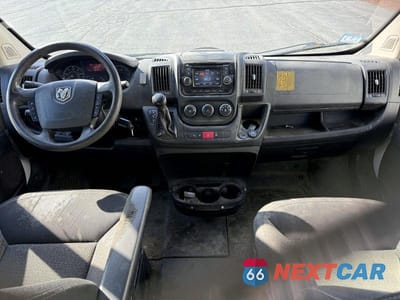 Zdjęcie 9 z 10 samochodu: 2015 RAM PROMASTER 1500 1500 STANDARD VIN:3C6TRVAG3FE518641 - miniatura