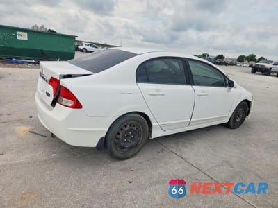 Trzecie zdjęcie samochodu z tyłu: 2010 HONDA CIVIC LX VIN:19XFA1F51AE020945 - miniatura