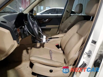 Zdjęcie 7 z 13 samochodu: 2012 MERCEDES-BENZ GLK 350 4MATIC VIN:WDCGG8HB5CF838230 - miniatura