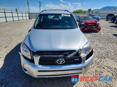 Piąte zdjęcie samochodu w środku: 2007 TOYOTA RAV4 BASE VIN:JTMBK33V176020020 - miniatura
