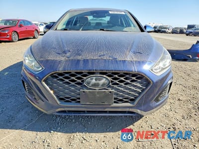 Piąte zdjęcie samochodu w środku: 2019 HYUNDAI SONATA LIMITED VIN:5NPE34AF4KH815153 - miniatura