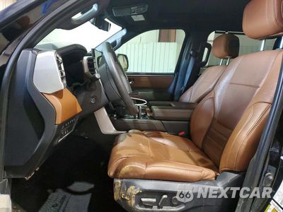 Zdjęcie 7 z 12 samochodu: 2025 TOYOTA TUNDRA 1794 EDITION HV VIN:5TFMC5DB6SX109798 - miniatura