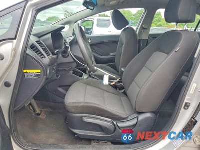 Zdjęcie 7 z 12 samochodu: 2015 KIA FORTE LX VIN:KNAFX4A60F5278485 - miniatura