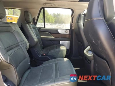 Zdjęcie 11 z 14 samochodu: 2022 LINCOLN NAVIGATOR BLACK LABEL VIN:5LMJJ2TT7NEL16923 - miniatura