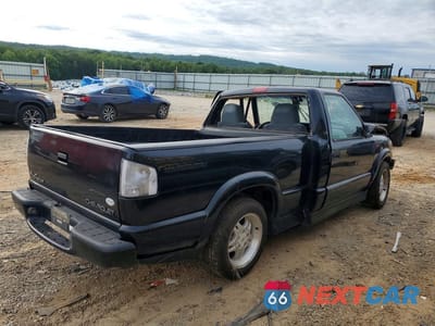 Trzecie zdjęcie samochodu z tyłu: 2000 CHEVROLET S TRUCK S10 VIN:1GCCS1459Y8286799 - miniatura