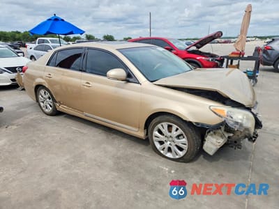 Czwarte zdjęcie samochodu z boku: 2011 TOYOTA AVALON BASE VIN:4T1BK3DB7BU391946 - miniatura