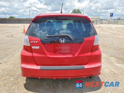 Zdjęcie 6 z 12 samochodu: 2012 HONDA FIT SPORT VIN:JHMGE8H57CC004501 - miniatura