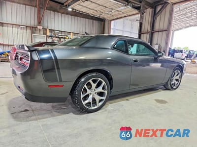 Trzecie zdjęcie samochodu z tyłu: 2015 DODGE CHALLENGER SXT PLUS VIN:2C3CDZBGXFH715375 - miniatura