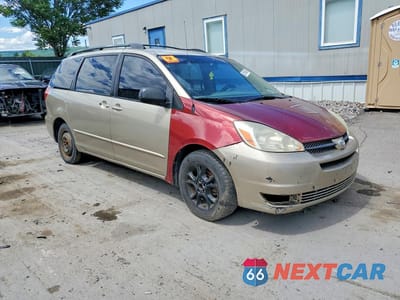 Czwarte zdjęcie samochodu z boku: 2004 TOYOTA SIENNA LE 7 PASSENGER VIN:5TDZA23C64S033979 - miniatura
