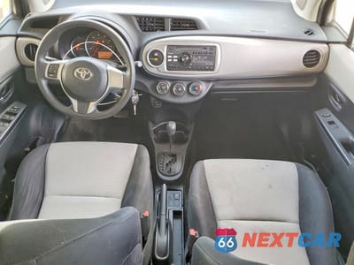 Zdjęcie 8 z 12 samochodu: 2014 TOYOTA YARIS 5-DOOR LE VIN:JTDKTUD39ED580909 - miniatura