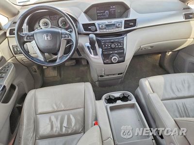 Zdjęcie 8 z 13 samochodu: 2011 HONDA ODYSSEY EXL VIN:5FNRL5H60BB103993 - miniatura